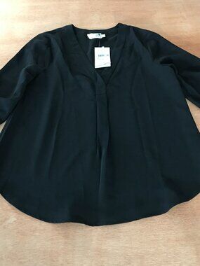 Everleigh Top Women MP Black V Neck Roll Tab Sleeve Oversize Hippie Boho 19036
